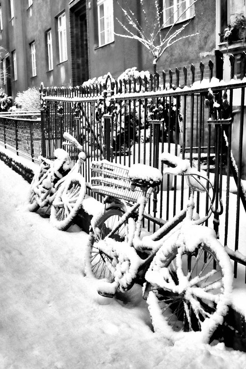 bikes@HDR_SW_2MB.jpg