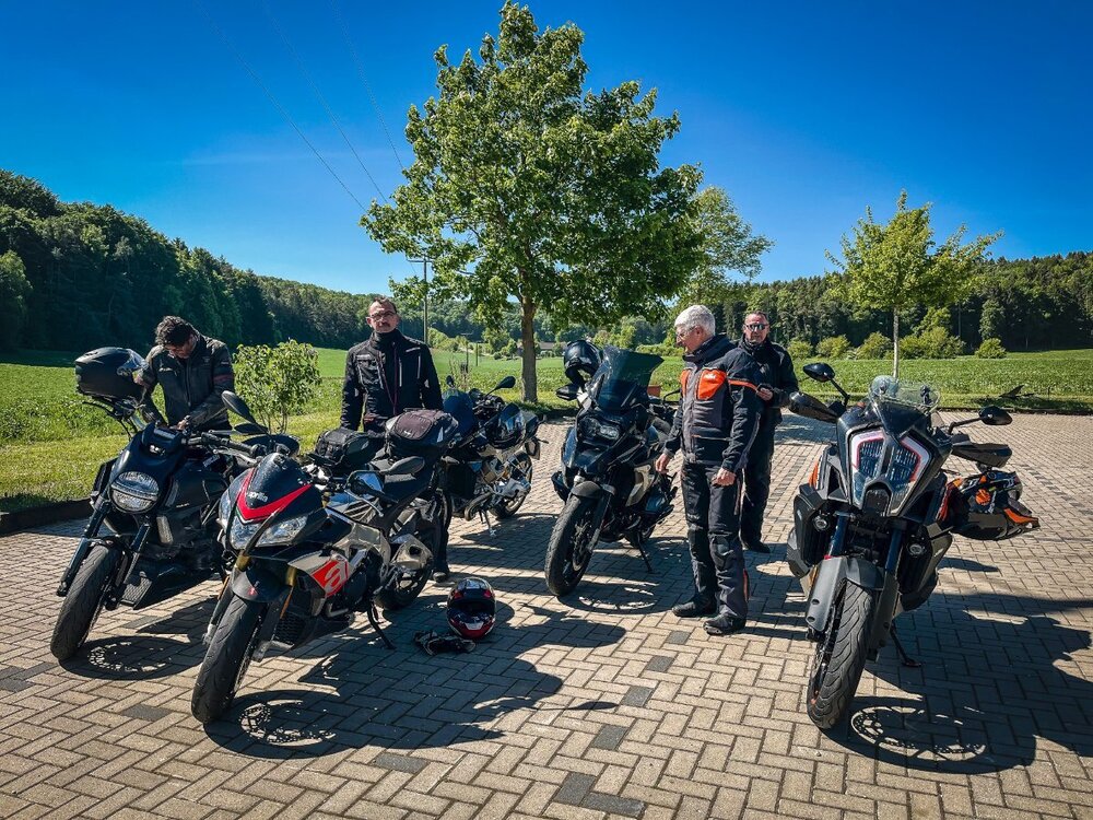 Diavel-Vorabtour2-Mai-2025-1.JPG